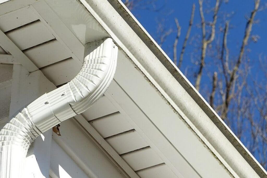 Eavestrough Downspout